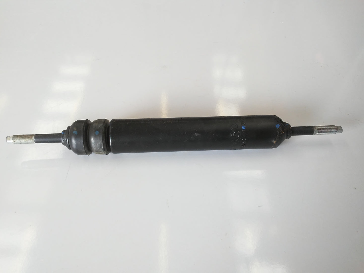 Amotiguador trasero Precedent