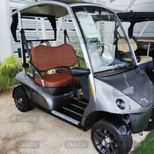 Garia Via 2 Gris | Eléctrico | 2 Pasajeros | Batería de Litio | Techo Panorámico | Luces LED | Lujo y Confort